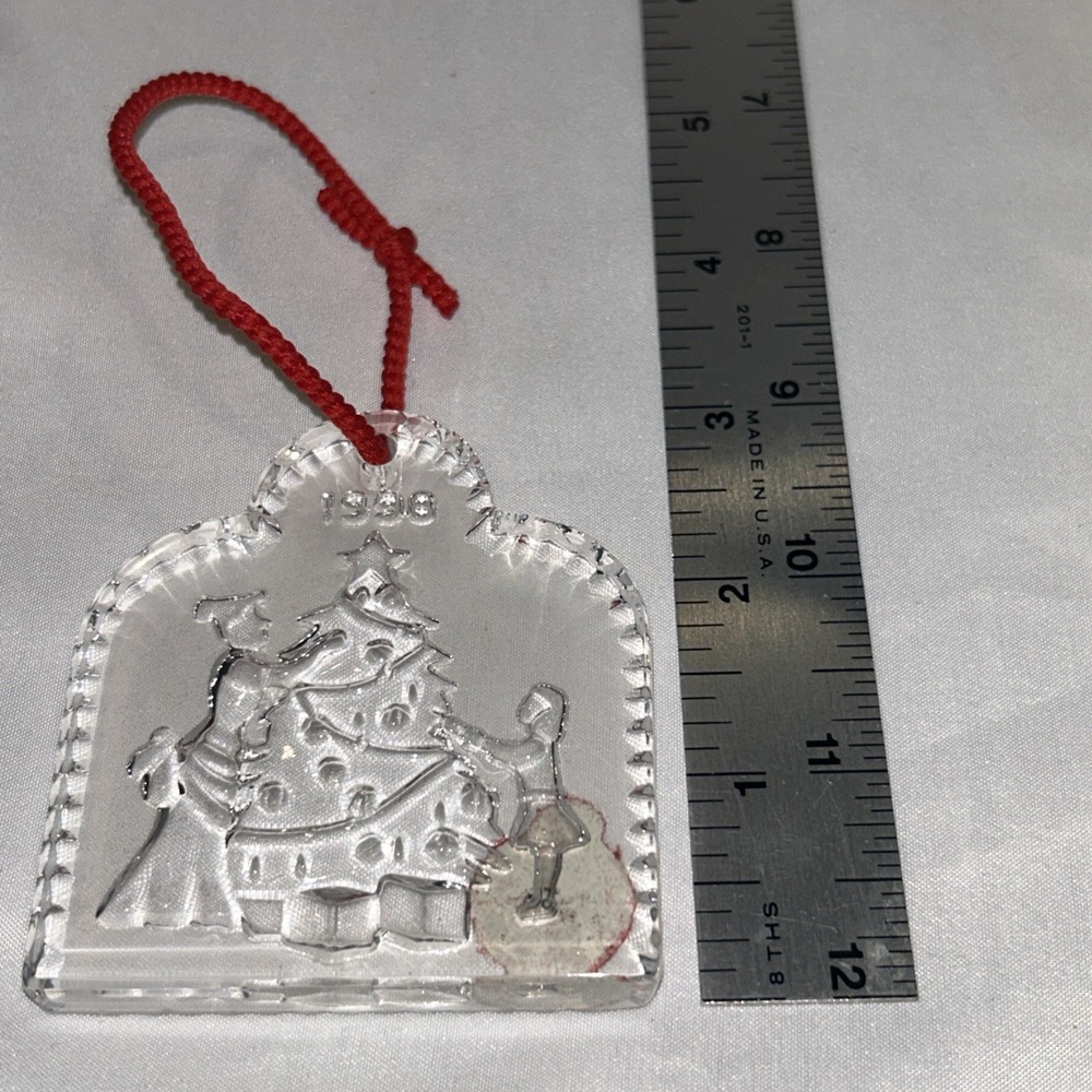 Waterford Crystal 1998 Joys of Winter Trimming the Tree Ornament 1st Edition - Picture 6 of 7